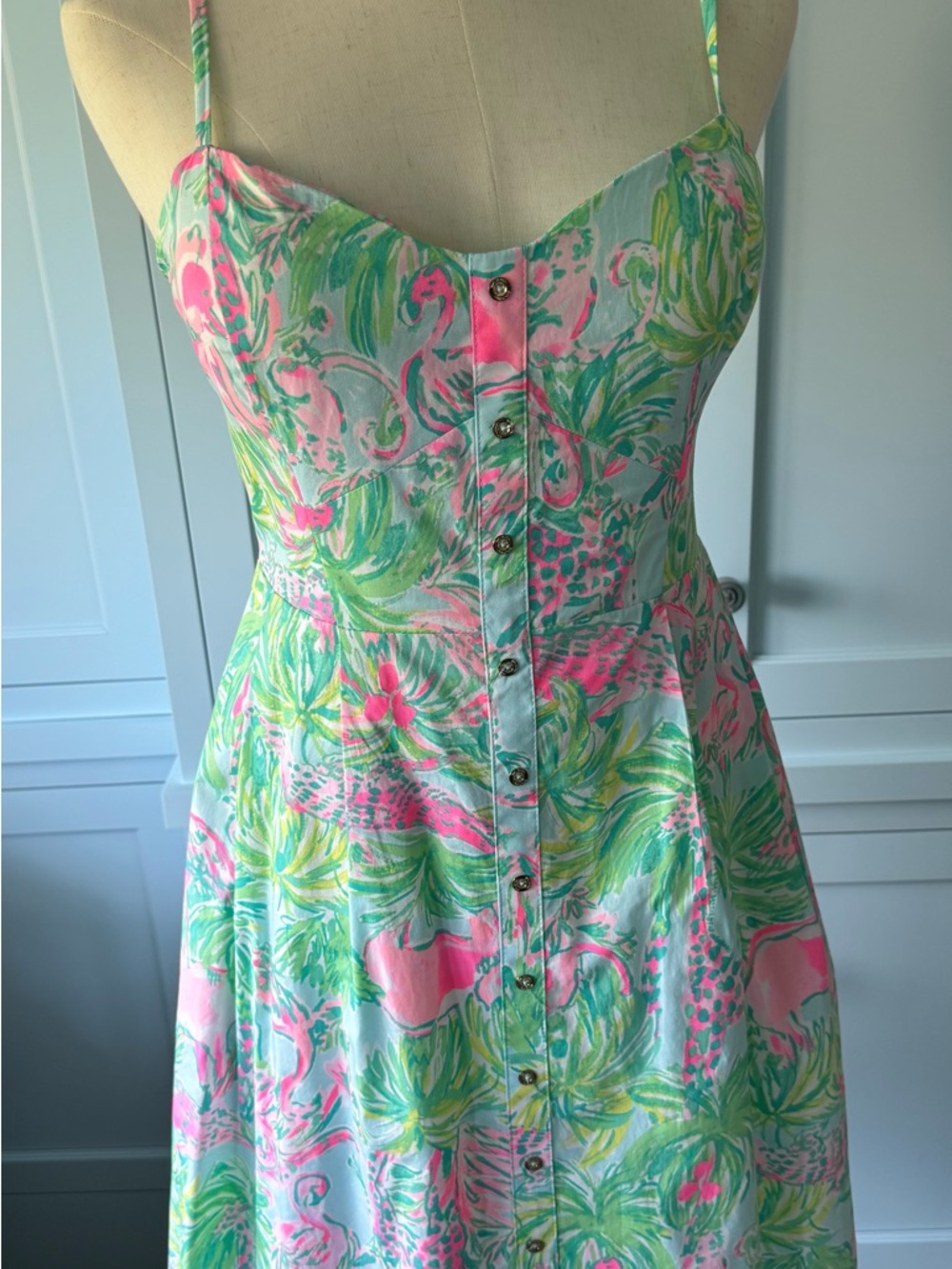 Like new Lilly Pulitzer Tropical Pastel Button-Front midi dress